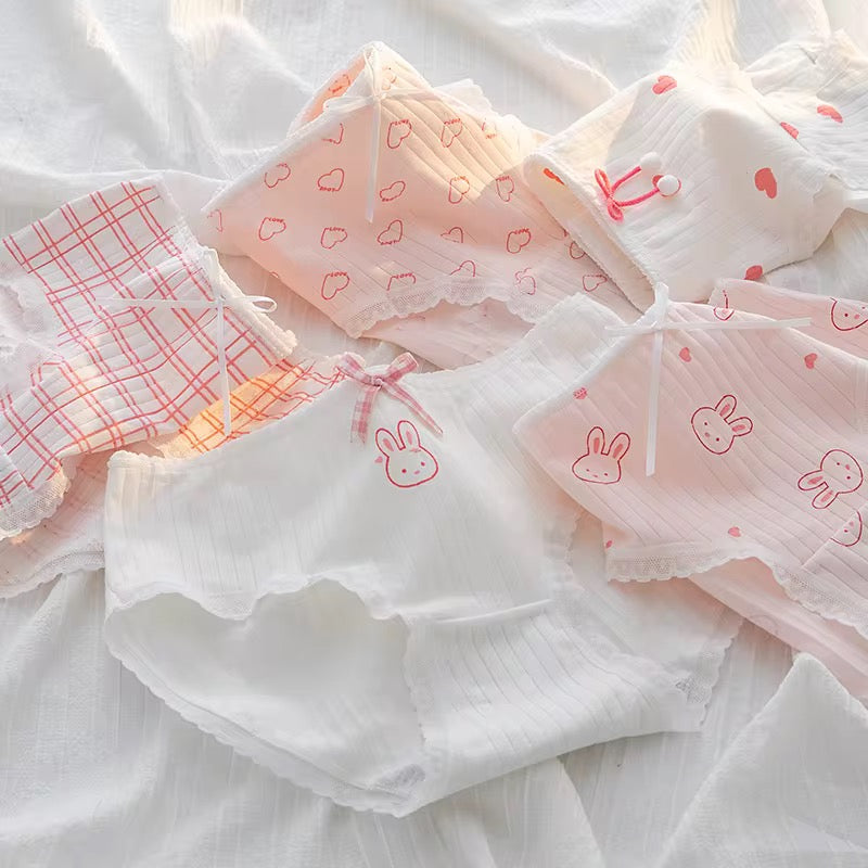 PRETTY HEART COTTON PANTY (Pack of 2/3/5)