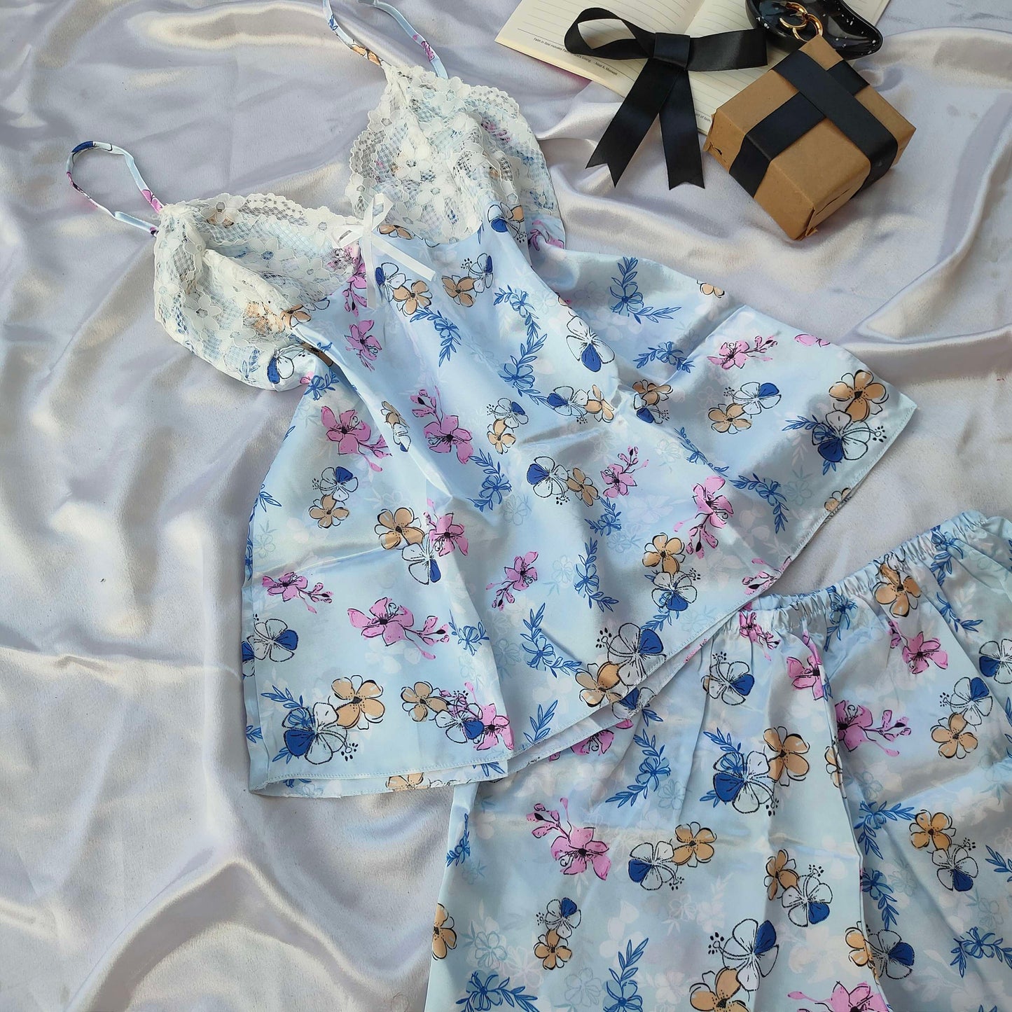 FLORA SATIN SHORTS SET