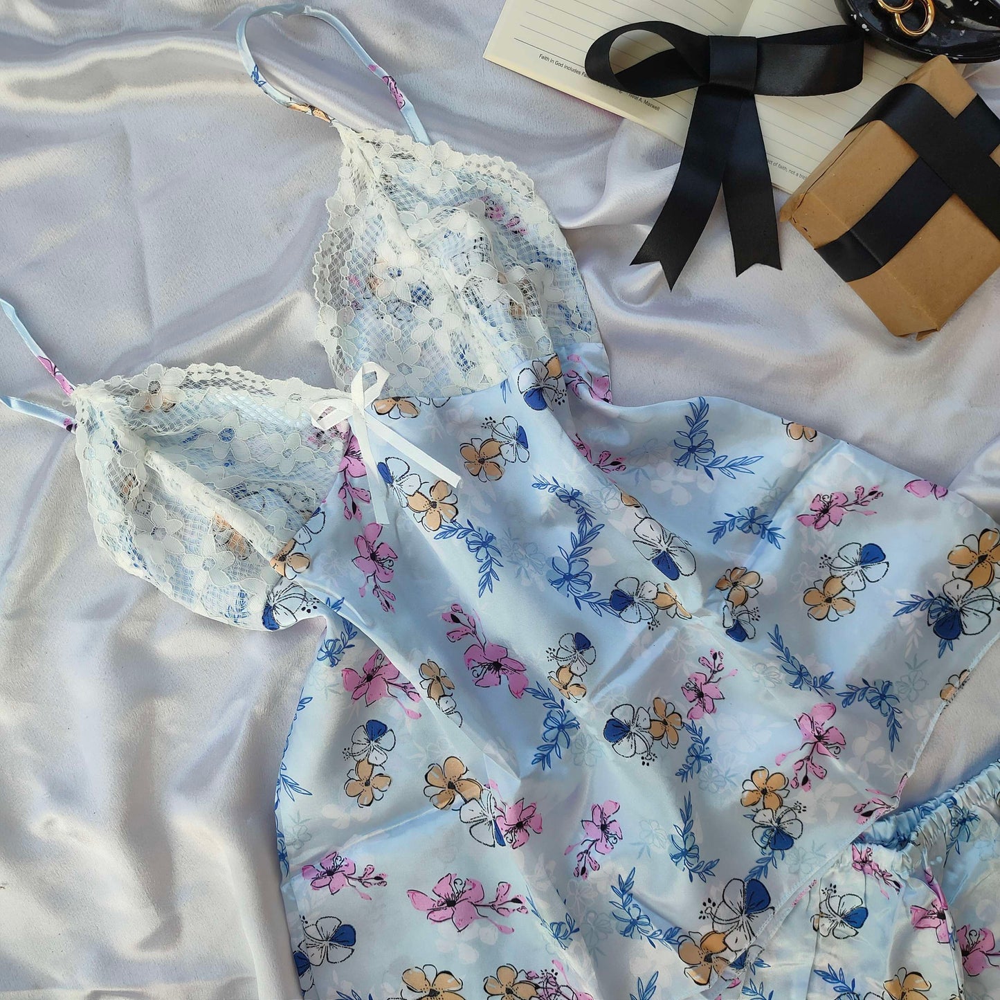 FLORA SATIN SHORTS SET