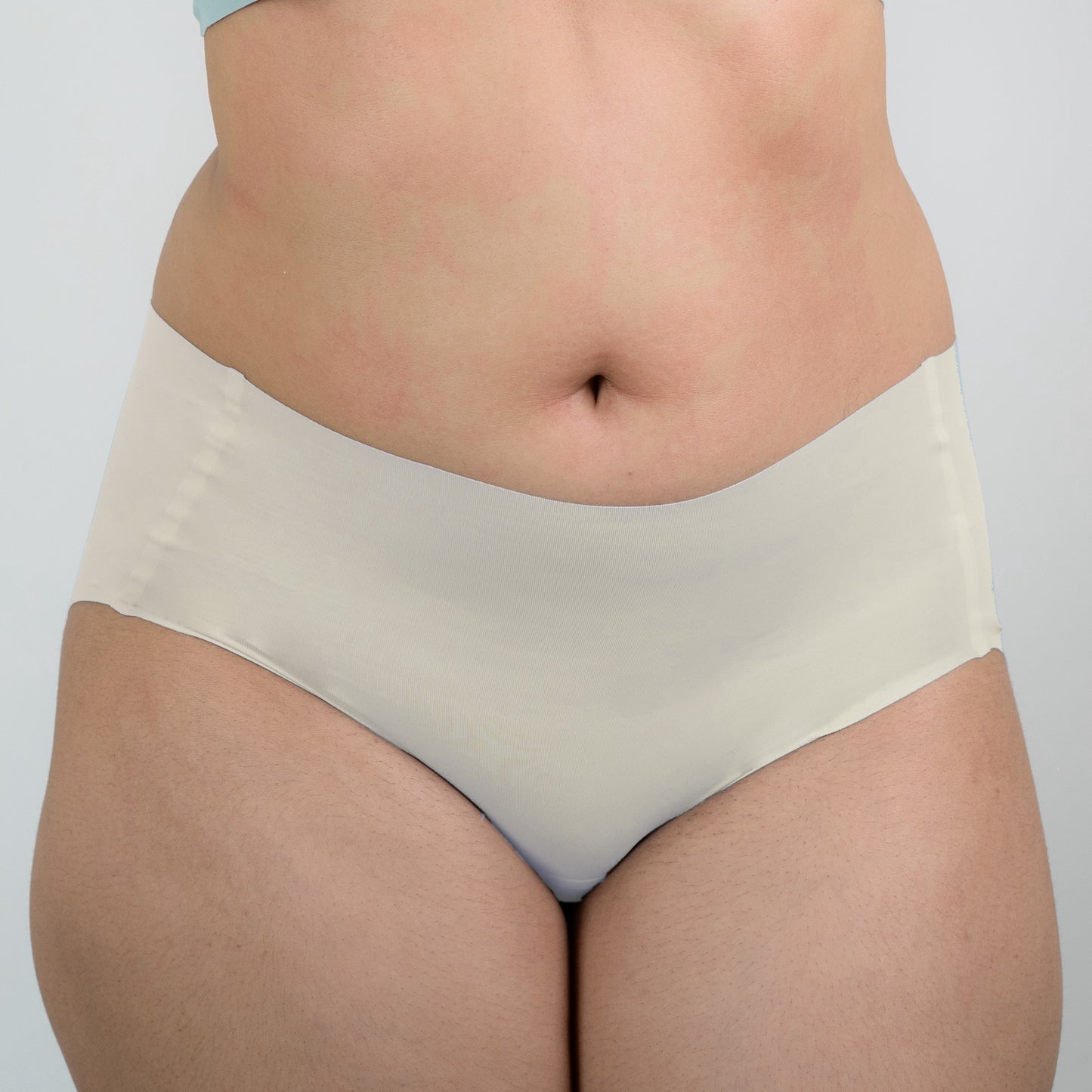 MIDWAIST SEAMLESS PANTY