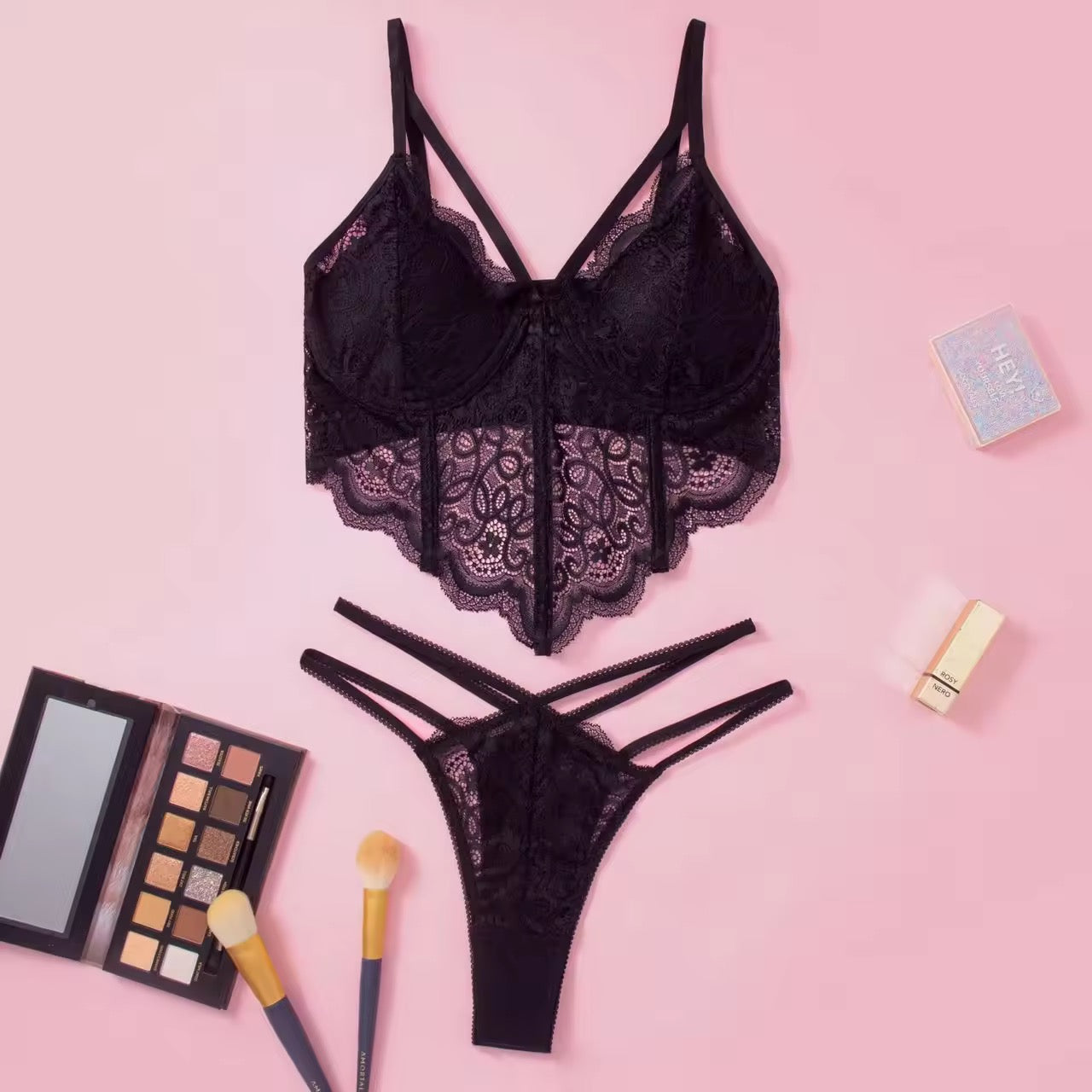 LUNA EROTIC LACEY SET